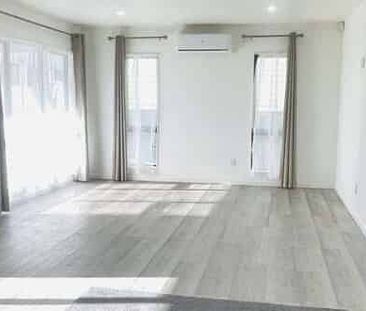 Spacious 3-Bedroom Family Home for Rent in Manurewa, Auckland – $70... - Photo 2