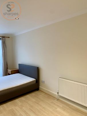 1 bedroom in a house share to rent - Photo 1