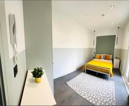 Room in a Shared House, Arngask Road, SE6 - Photo 5