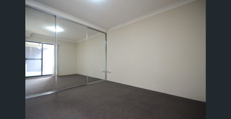 LOVELY 2 BEDROOM IN HANDY LOCATION! - Photo 5