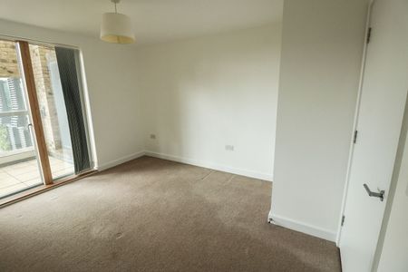2 Bedroom - Photo 2