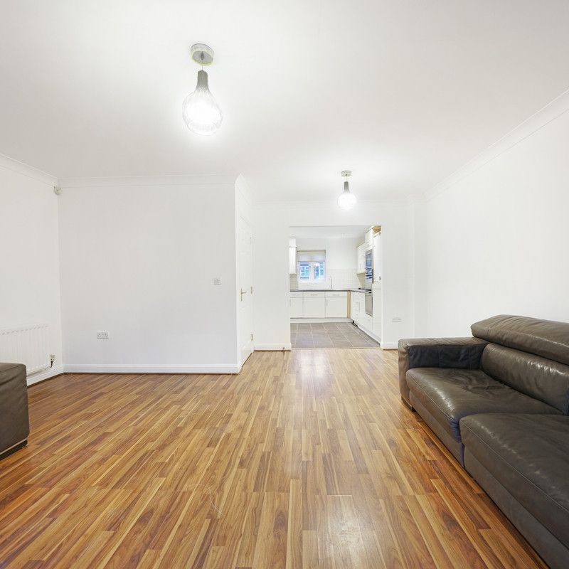 Church Hill Road, Barnet, EN4 - Photo 1