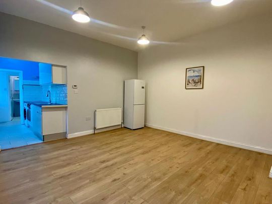 1 bedroom flat to rent - Photo 1