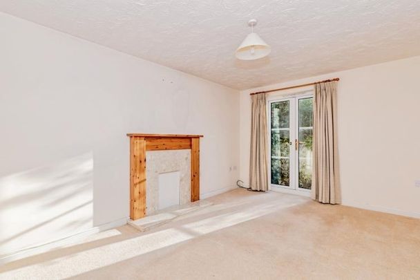 3 bedroom semi-detached house to rent - Photo 1