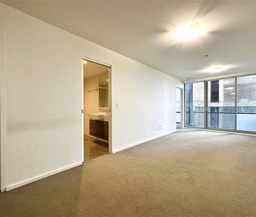 3205/241 City Road - Photo 1