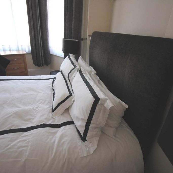 1 bedroom in a house share to rent - Photo 1