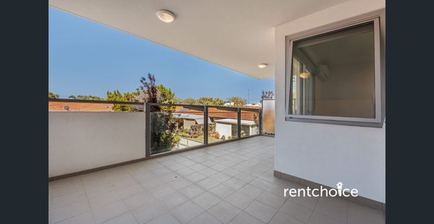 Spacious Coastal Apartment — Walk to the Beach! - Photo 1