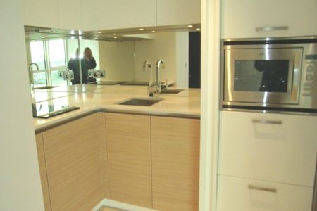 studio to rent No 1 Building, Gunwharf Quays, Portsmouth, PO1 - Photo 4