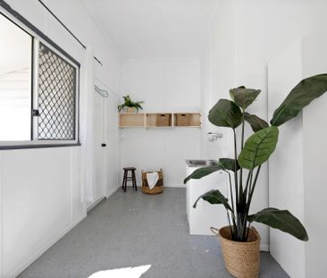 Charming and Stylish Family Home - Photo 3