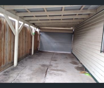 51 View Street, St Albans, Vic 3021 - Photo 2
