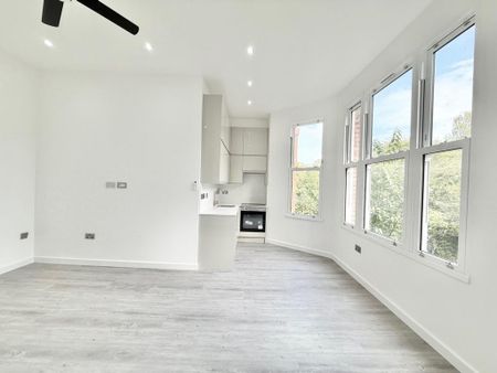 1 bedroom flat to rent - Photo 2