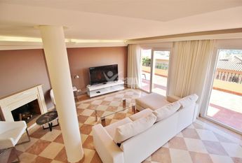 Luxury 2 bedrooms Penthouse Duplex for rent in Nueva Andalucia