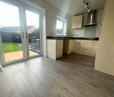 2 bedroom semi-detached house to rent - Photo 6