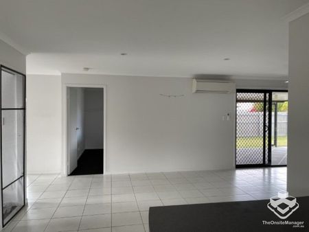 4 Bedroom 2 Bathroom 2 Car House - Photo 4