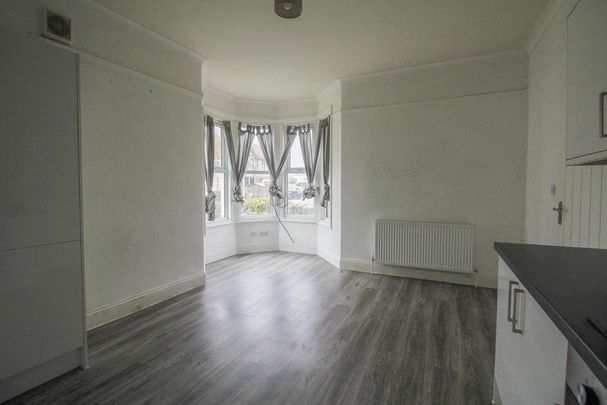 2 bedroom house to rent - Photo 1