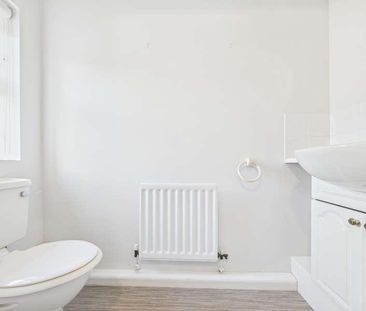 Harper Close, Pocklington, YO42 - Photo 2