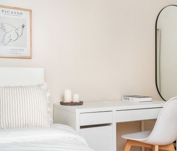 Carrer de Gaiarre, Barcelona, Catalonia 08014 - Photo 3