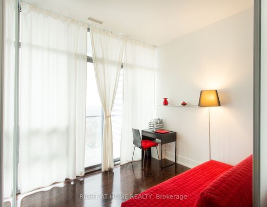 For Lease - 33 Charles Street Unit# 4207, Toronto, Ontario - Photo 1