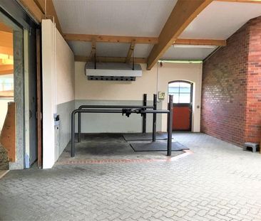2 bedroom equestrian property to rent - Photo 1