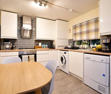 2 bedroom apartment to rent - Photo 4