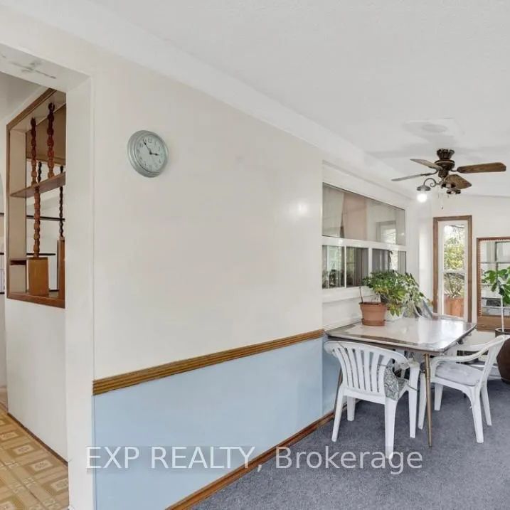 33 LAKELAND CRESCENT - Photo 1