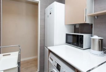 Calle Berruguete, Madrid, Community of Madrid 28039