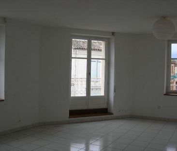 Location - Appartement - 3 pièces - 70.71 m² - monclar De Quercy - Photo 2