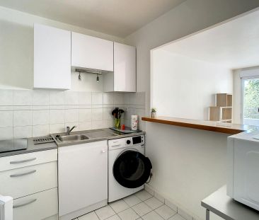 Villeurbanne : Coquet T2 meublé avec balcon, cave et garage - Photo 2