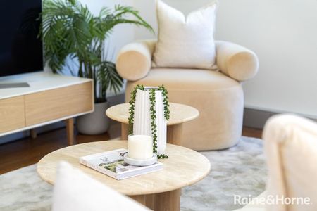 Space, Style & Rooftop Serenity by Booralee Park - Photo 2