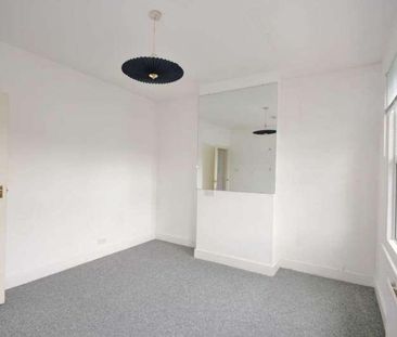 One Bedroom Flat- St Georges Road, RG30 - Photo 6