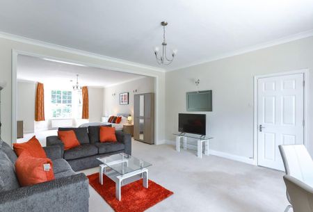 8 bedroom detached house to rent - Photo 3