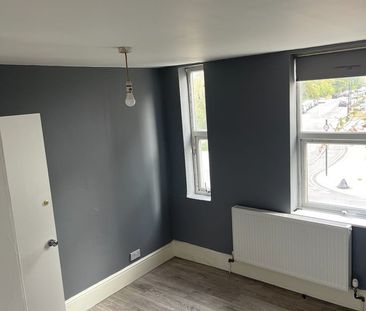 Room in a Shared Flat, Woodford Road, E7 - Photo 1