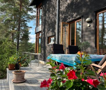 Charmigt hus i Vaxholm nära skärgården och Stockholm - Foto 3