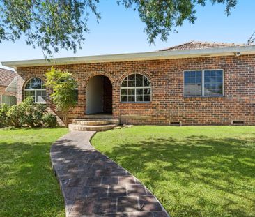 4 Northcote Road, Hornsby NSW 2077 - House For Rent | Domain - Photo 2