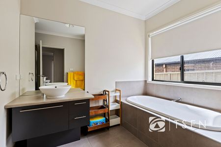 18 Futura Ave, Golden Square - Photo 3