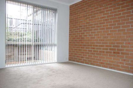 11/167 Knoke Avenue, Gordon ACT 2906 - Townhouse For Rent | Domain - Photo 3