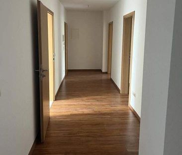 Individuelle Wohlfühlwohnung unterm Dach! Hofseitiger Balkon und to... - Photo 6