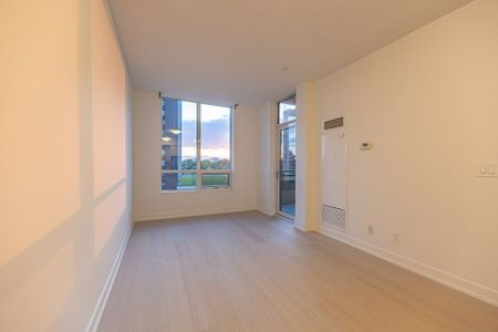 For Lease - 6 Eva Road Unit# 212, Toronto, Ontario - Photo 4