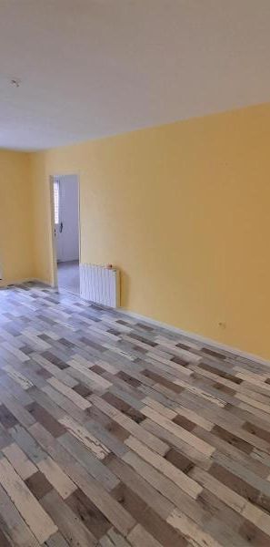 Location Appartement 2 pièces 38m² ARMENTIERES 59280 - Photo 1