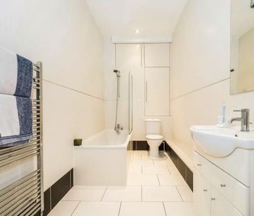 1 Bed Flat, Gazelle House, E15 - Photo 1