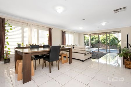 39 Aspire Boulevard, Fraser Rise - Photo 2