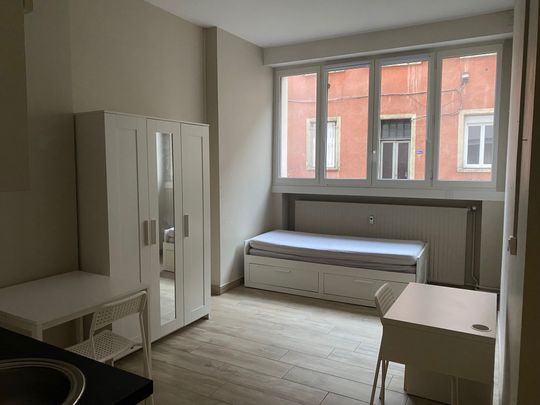 Location Appartement 1 pièce 19m² LYON 3ème - Photo 1