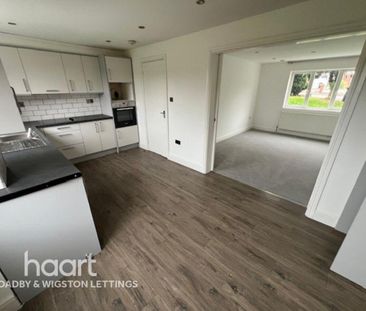 3 bedroom semi-detached house to rent - Photo 6