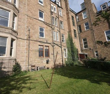 3 bedroom flat to rent - Photo 5