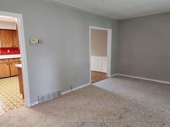 For Lease - 711 Algoma Avenue Unit# Main level, London North, Ontario - Photo 1