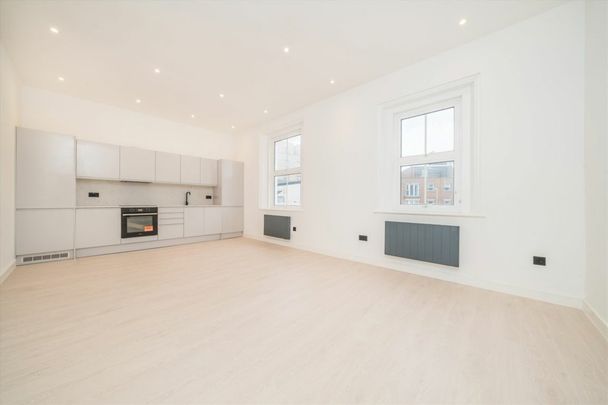 Surbiton Road, KT1, London - Photo 1