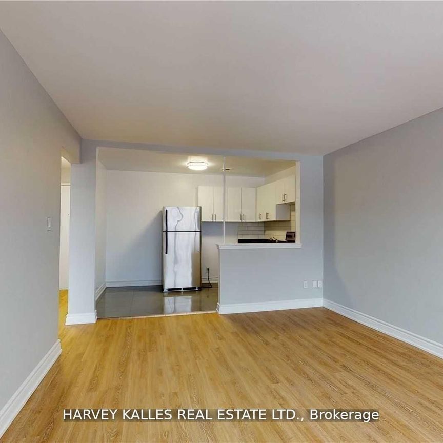 For Lease - 31 Clearview Heights Unit# 111, Toronto, Ontario - Photo 1