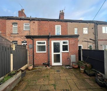 2 bedroom terraced house to rent - Photo 4