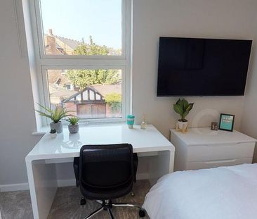 1 bedroom in a house share to rent - Photo 6