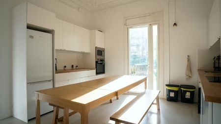 Carrer del Comte dUrgell, Barcelona, Catalonia 08011 - Photo 4